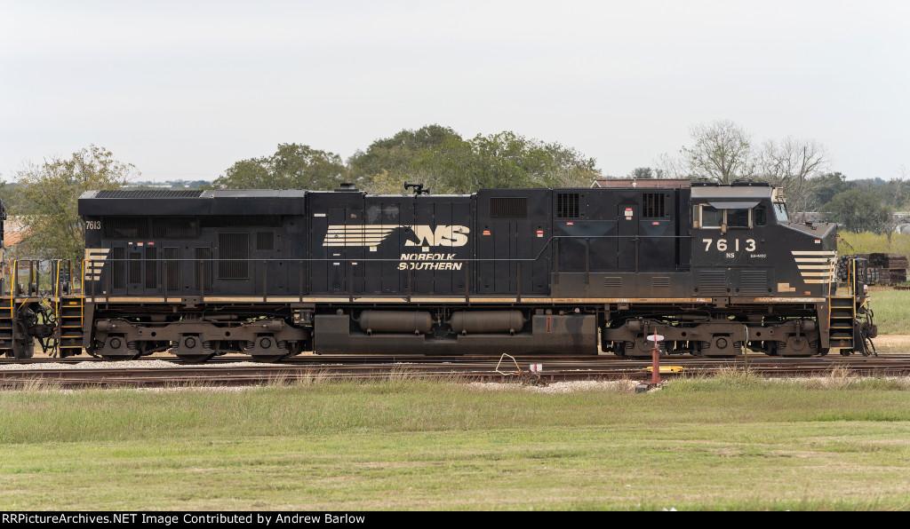 NS 7613